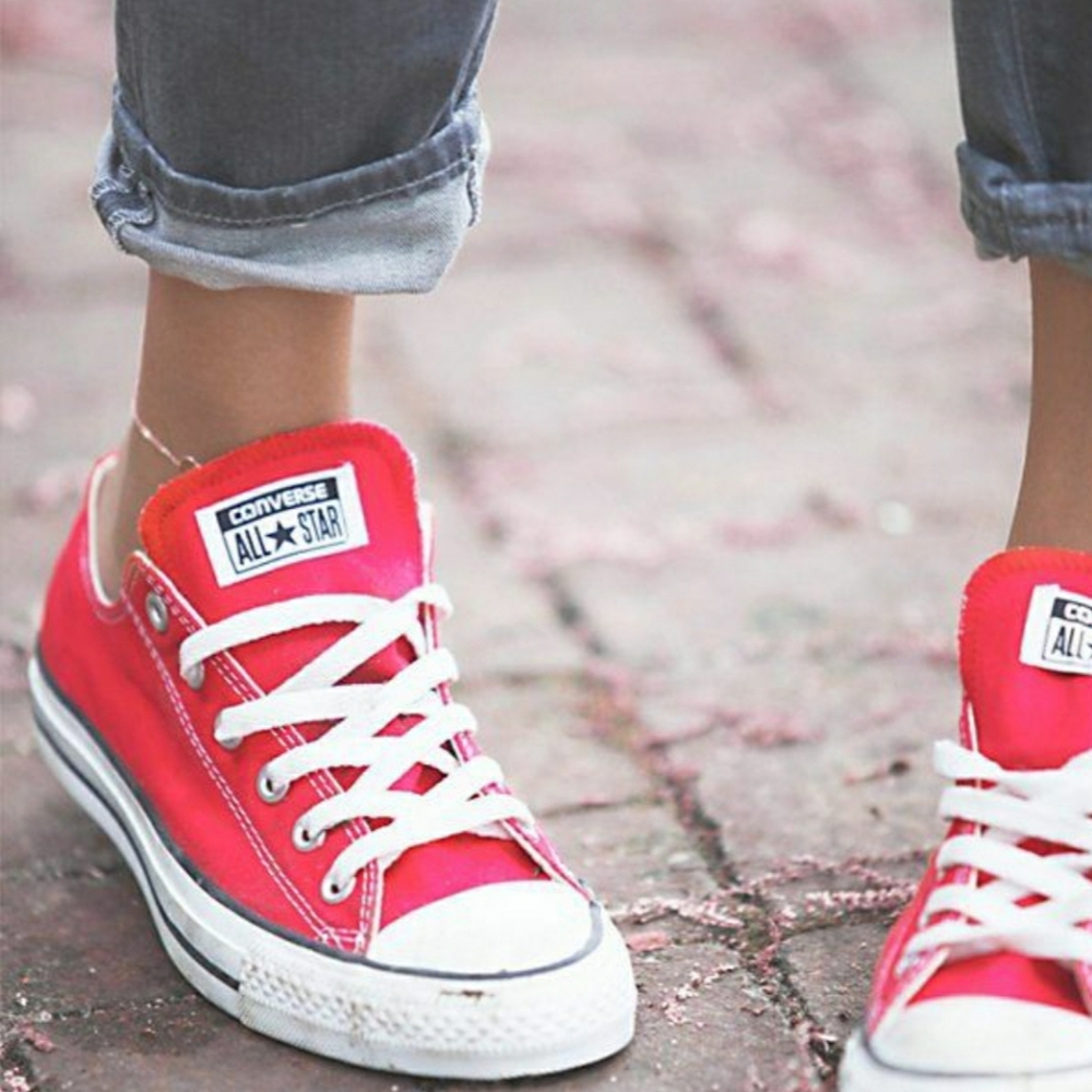 Converse all star chuck Taylor low top shoes.